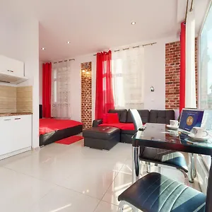hostel-swidnicka-24.hotelswroclaw.com/